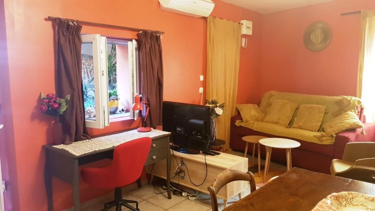 Petit Patio En Centre Ville Nîmes Dış mekan fotoğraf