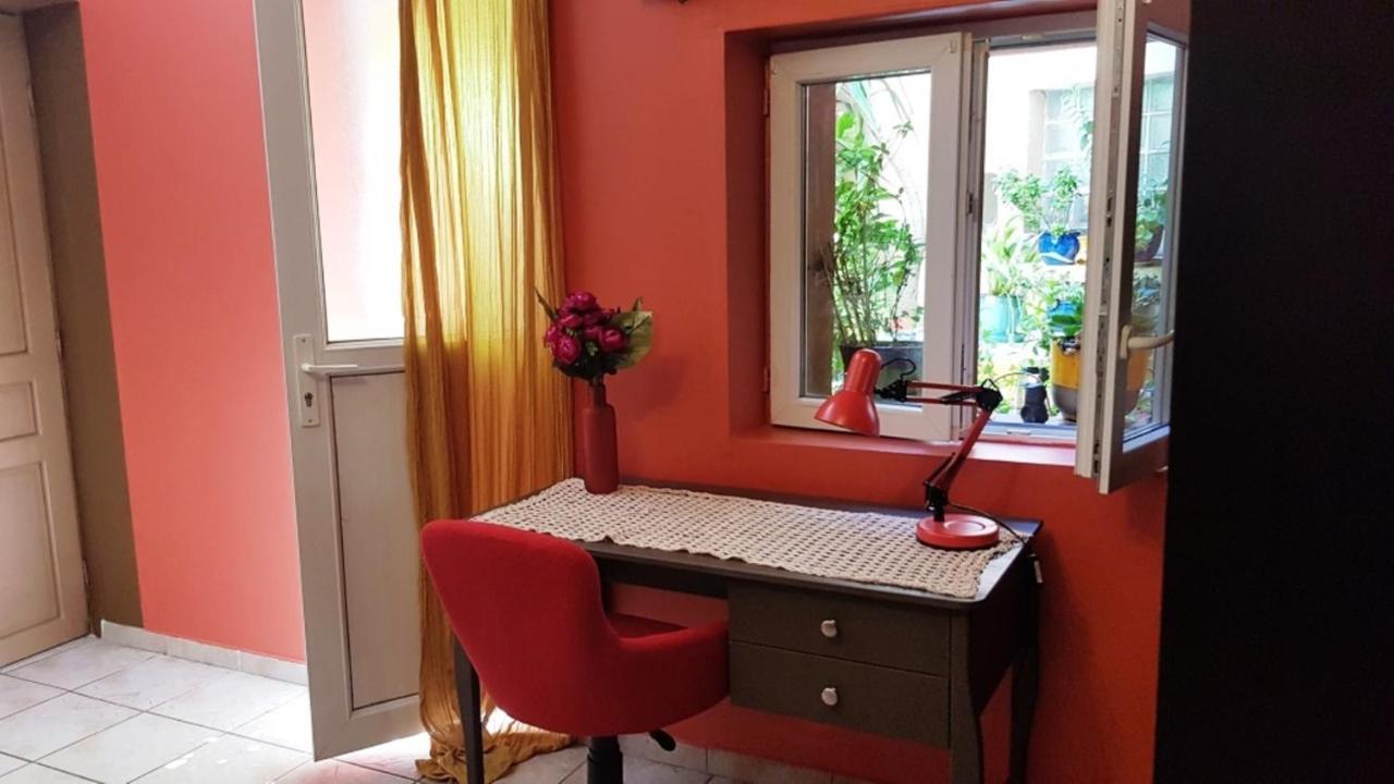 Petit Patio En Centre Ville Nîmes Dış mekan fotoğraf