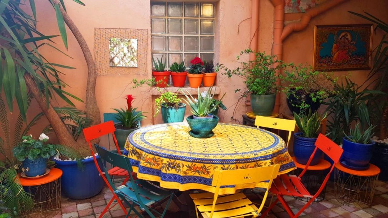 Petit Patio En Centre Ville Nîmes Dış mekan fotoğraf